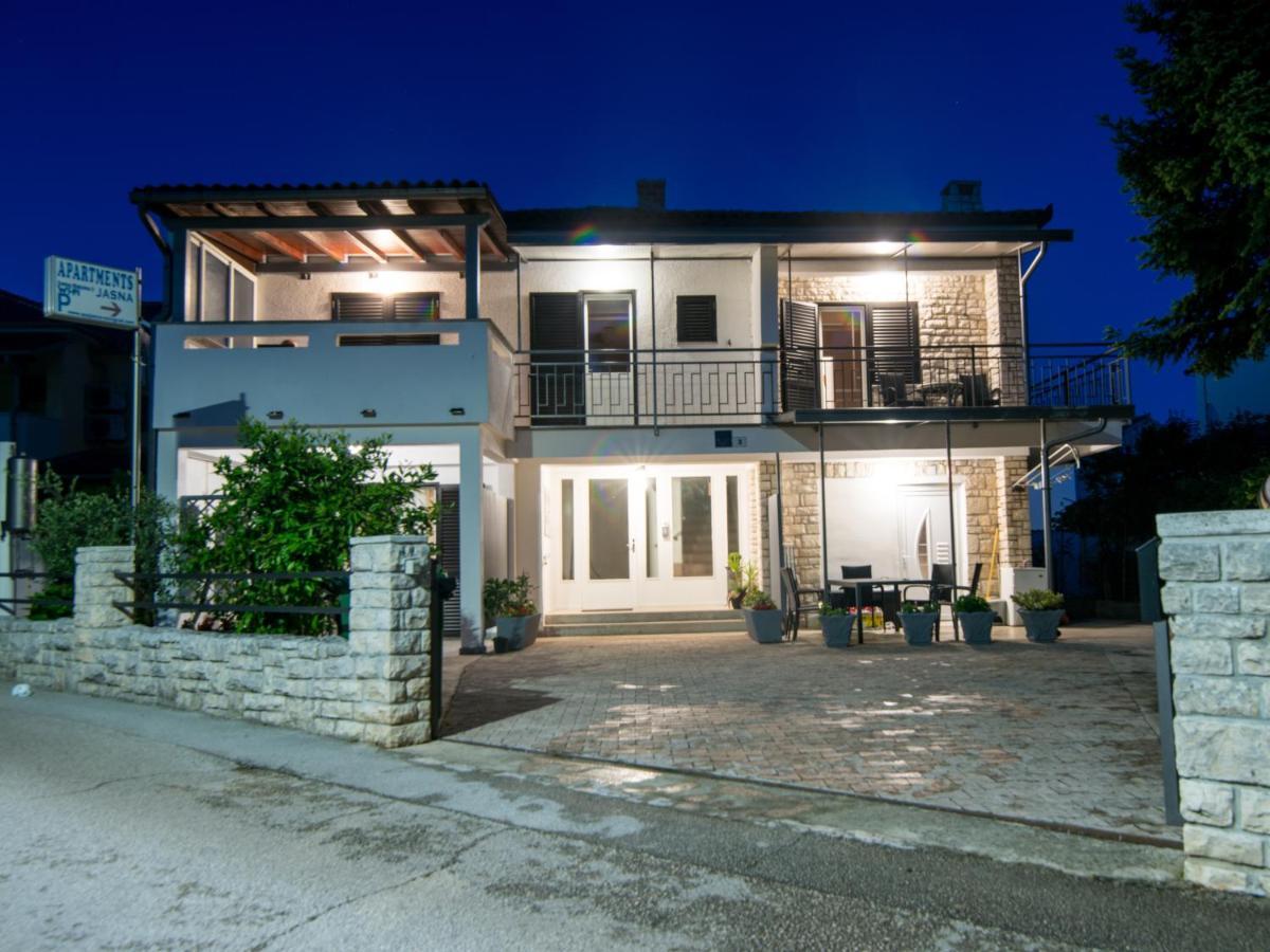 Apartments Jasna 1 Novigrad  Екстер'єр фото