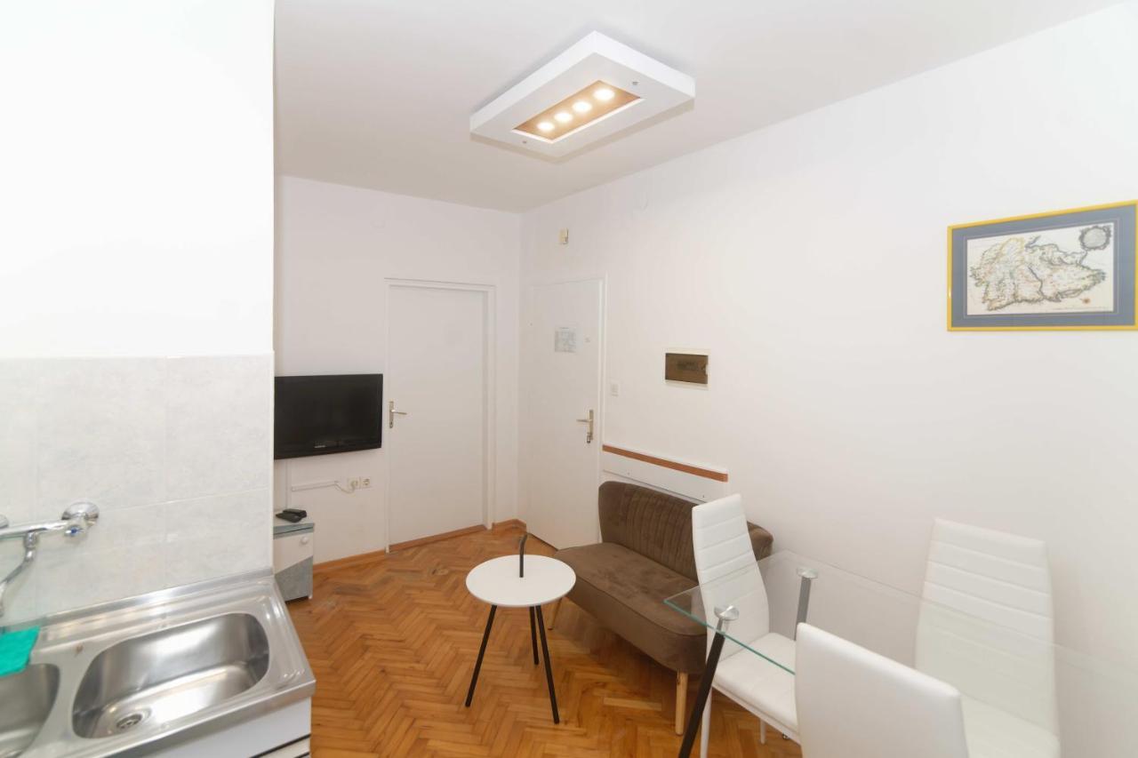 Apartments Jasna 1 Novigrad  Екстер'єр фото